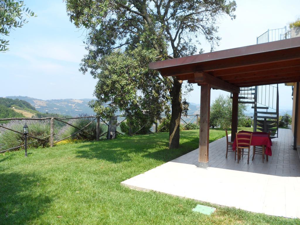 Agriturismo La Terrazza Valfabbrica Exteriör bild