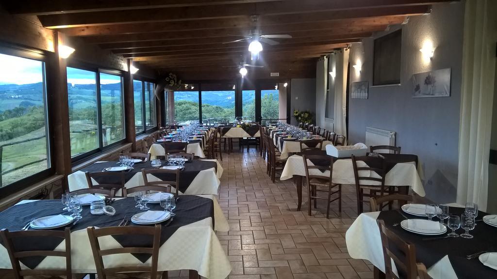 Agriturismo La Terrazza Valfabbrica Exteriör bild
